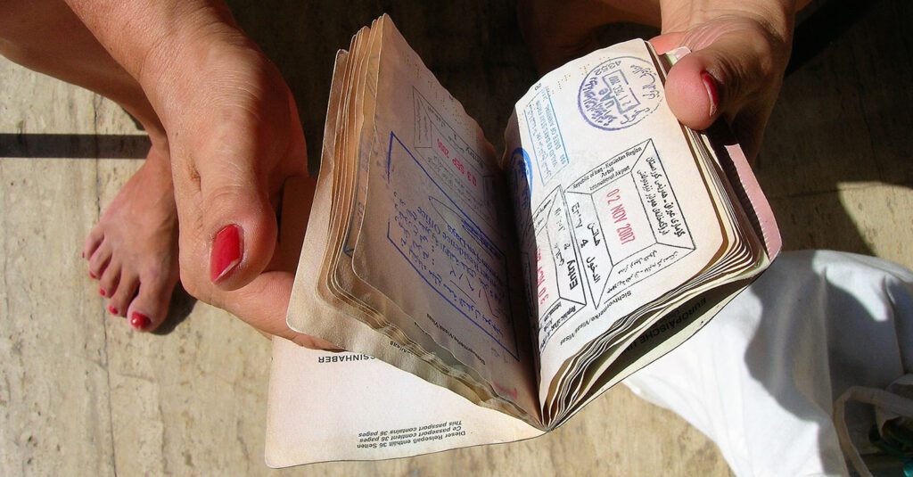 Passaporte com carimbos de entrada