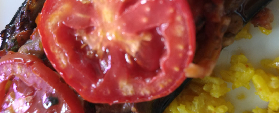 Fatia de tomate assado no pão