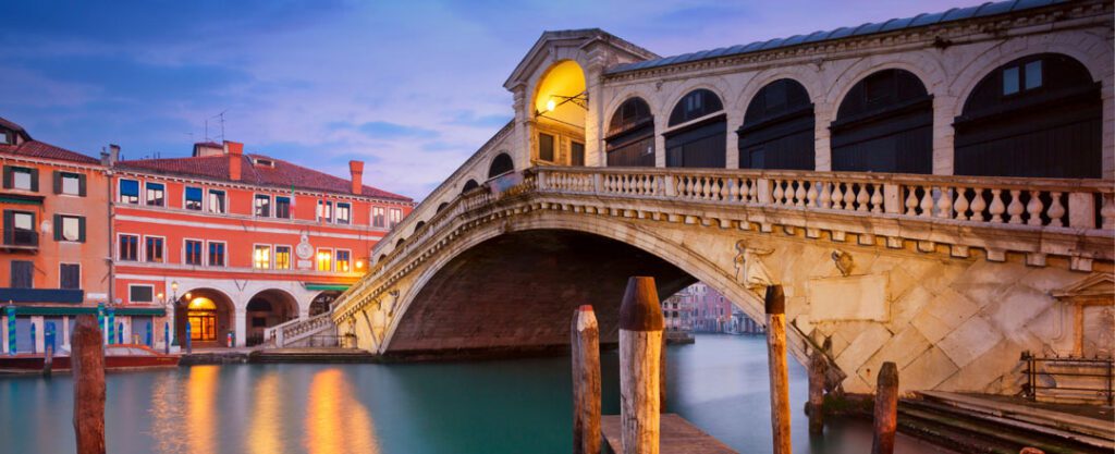 Ponte de Rialto, Veneza, Itália