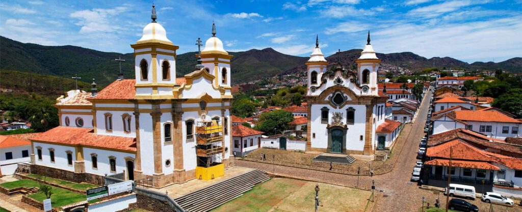 Igreja São Francisco de Assis e Igreja Nossa Senhora do Carmo em Mariana MG