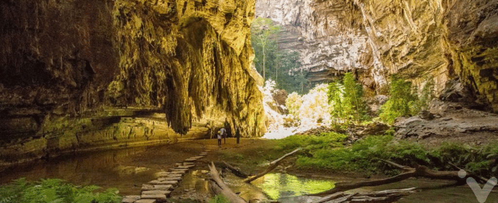 Imagens das cavernas do cânion do rio Peruaçu, Minas Gerais