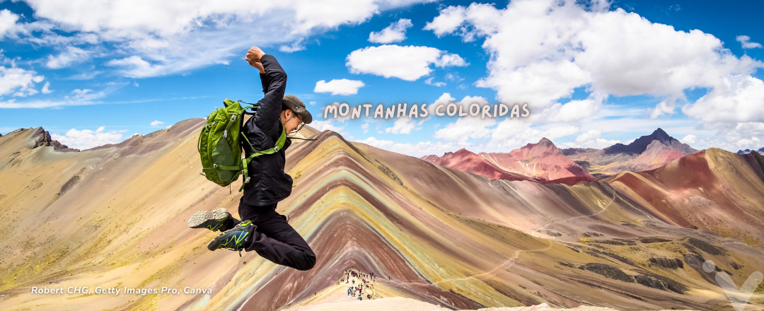 Vista da Montanha Ausangate, Peru, com pessoa pulando