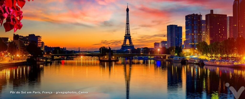 Pôr do Sol em Paris, França