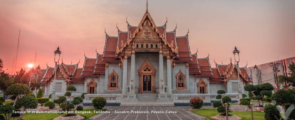 Templo Wat Benchamabophit em Bangkok, Tailândia