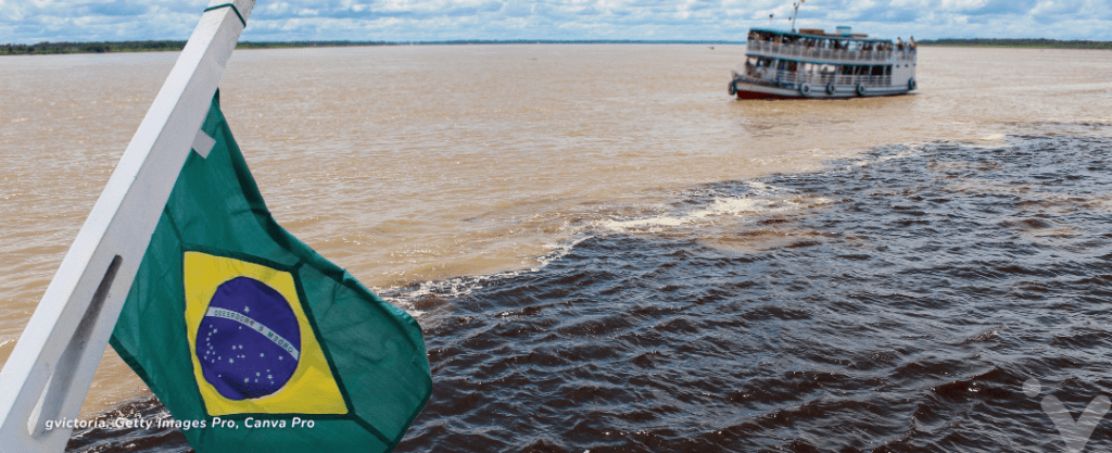 Encontro das Águas dos rios Negro e Solimões na Amazônia